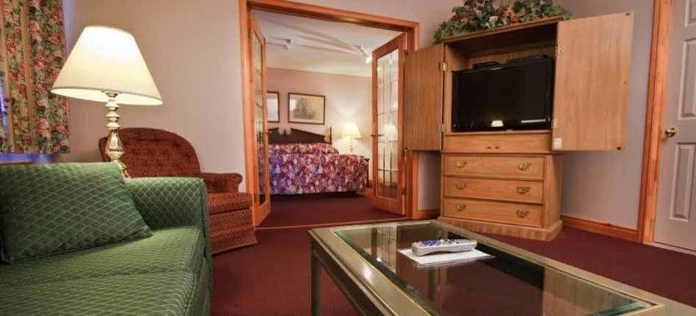 Mcintosh Country Inn & Conference Centre Morrisburg Eksteriør bilde
